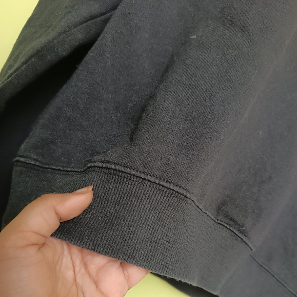 H&M Love Sweatshirt - Picture 5 of 6